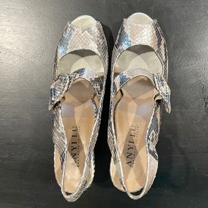 Anyi Lu buckle pumps size 8.5